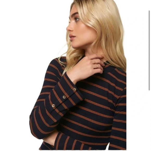 O'Neill Roberts Long Sleeve Ribbed Mock Neck Top size Medium - Picture 4 of 8